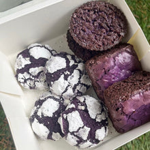 Load image into Gallery viewer, B's Baked Box
