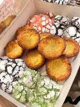 Load image into Gallery viewer, B's Baked Box
